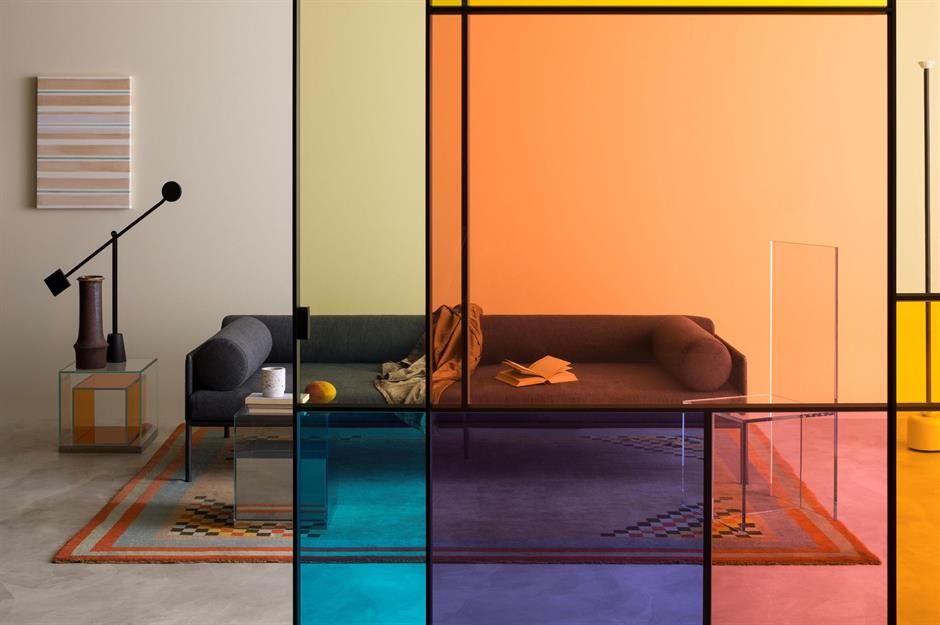 Зонування в інтер'єрі Фото сучасного інтер'єру з скляною перегородкою